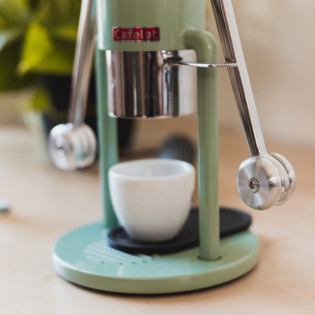 cafelat robot hands