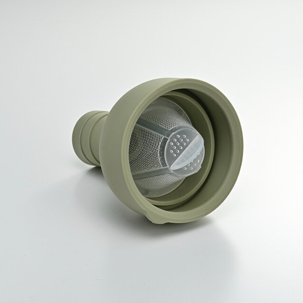 Hario Cold Brew bottle filter in 3