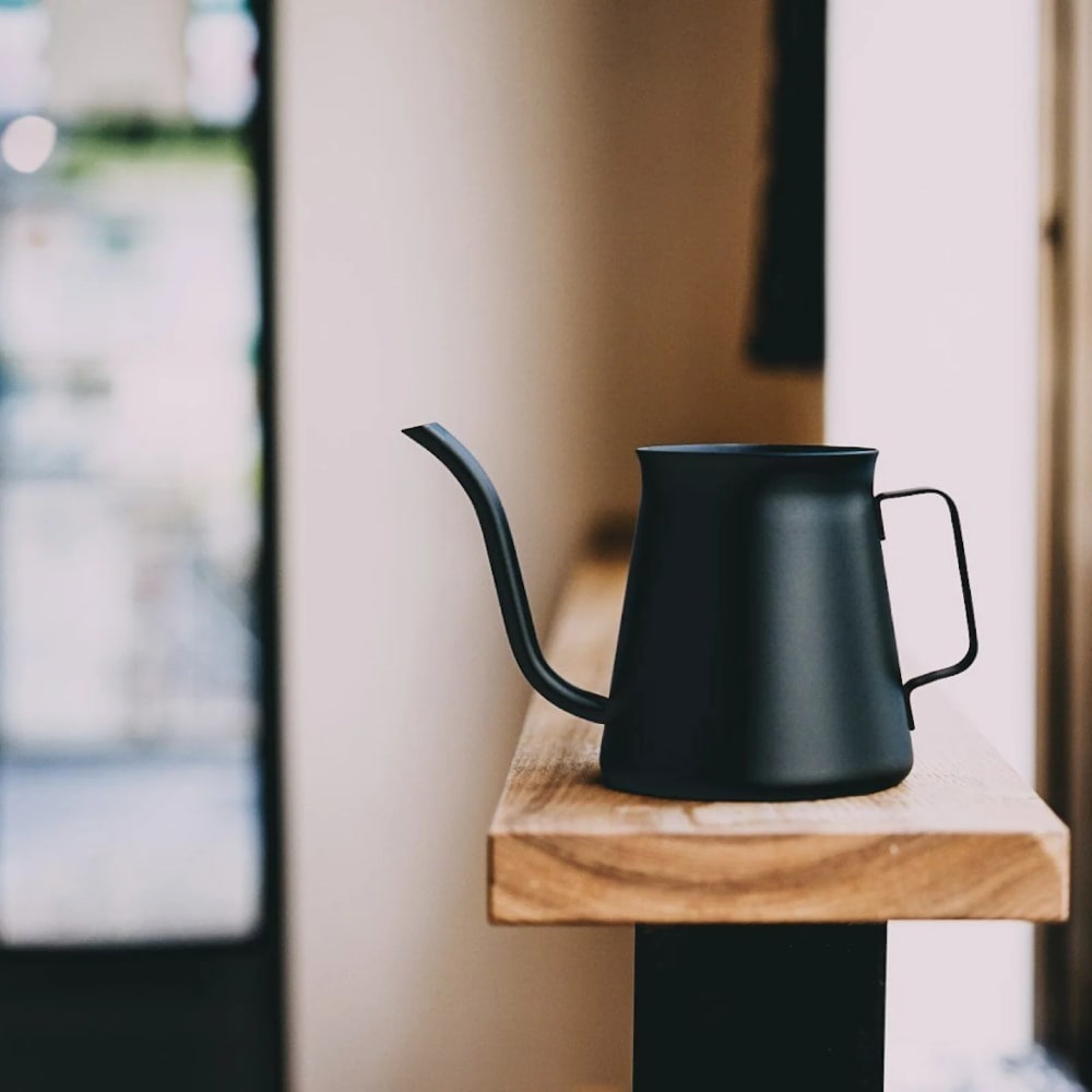 Hario Mini Drip Kettle - Kasuya Mini Drip Gooseneck Kettle