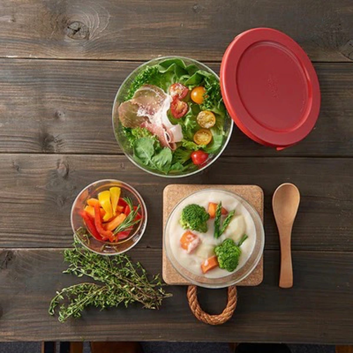 Hario Heatproof Glass Food Storage Container 3 Piece Set (Round/Square) lifestyle 1 10