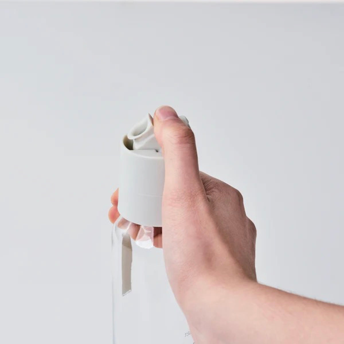 Hario One Touch Dressing Bottle1