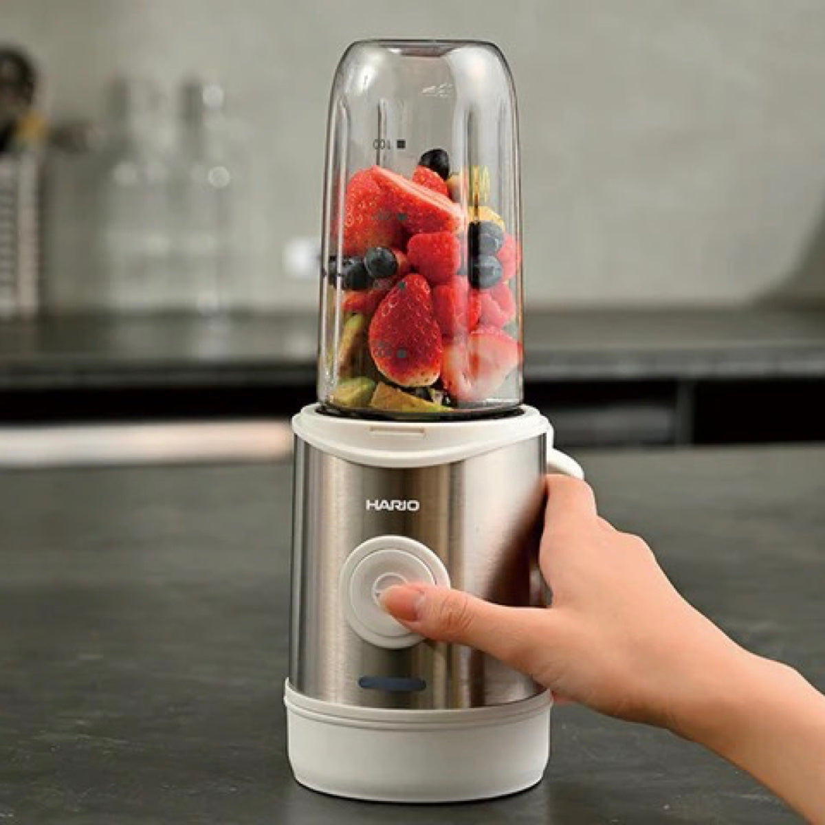 Hario Cordless 2-way Blender lifestyle 3 11