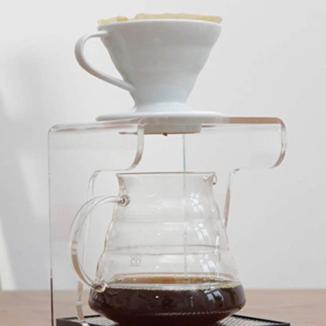 Hario V60 Coffee Dripper Ceramic / Red