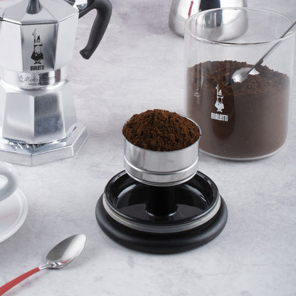Bialetti Moka Pot (Moka Express)1