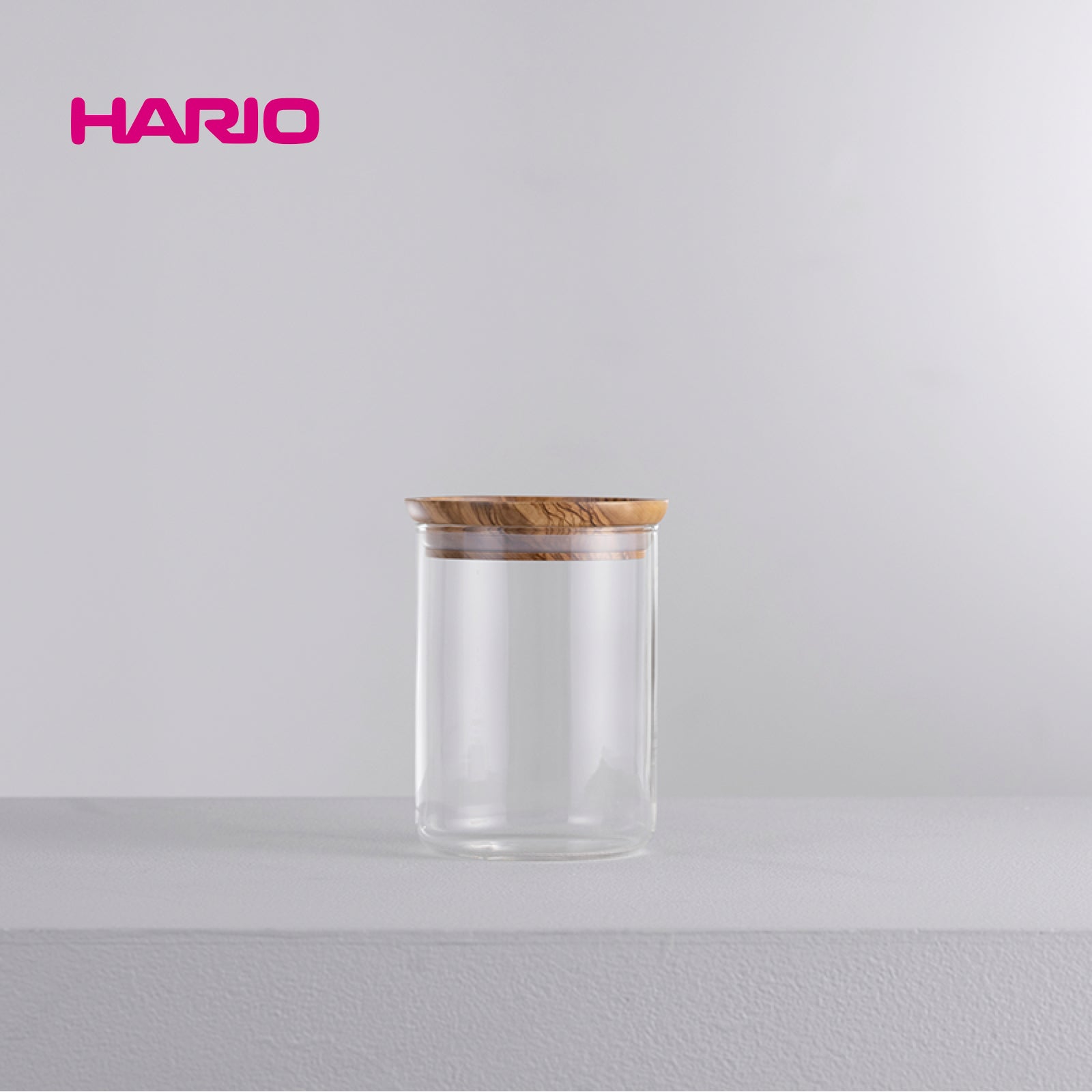 Hario Airtight Glass Canister with Olive Wood Lid [Simply HARIO Series] - Thumbnail 2