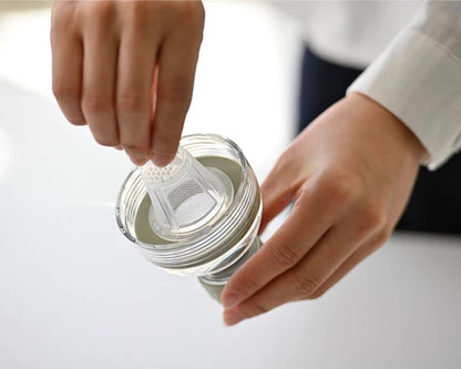 Hario Filter-in Bottle Portable lifestyle 1 14